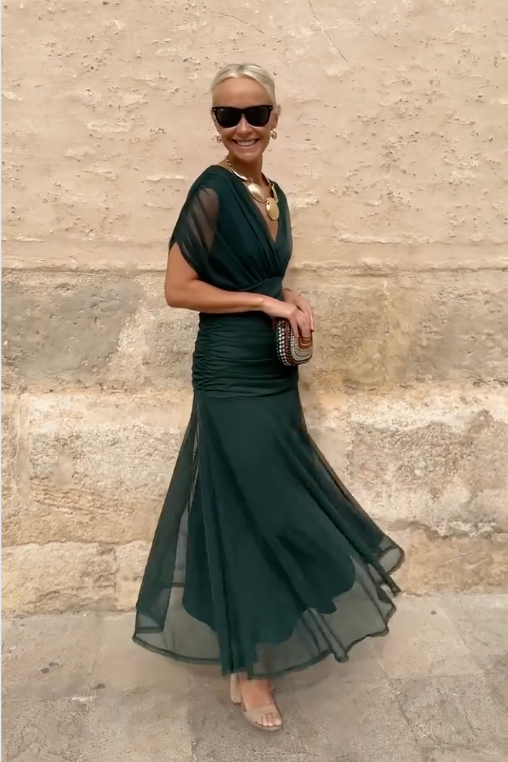 Henrietta™ | Elegant V-Neck Fantasy Floral Maxi Dress